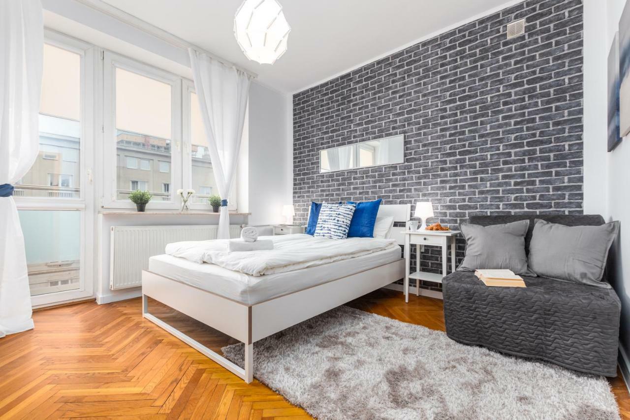 Madelaine By Renters *