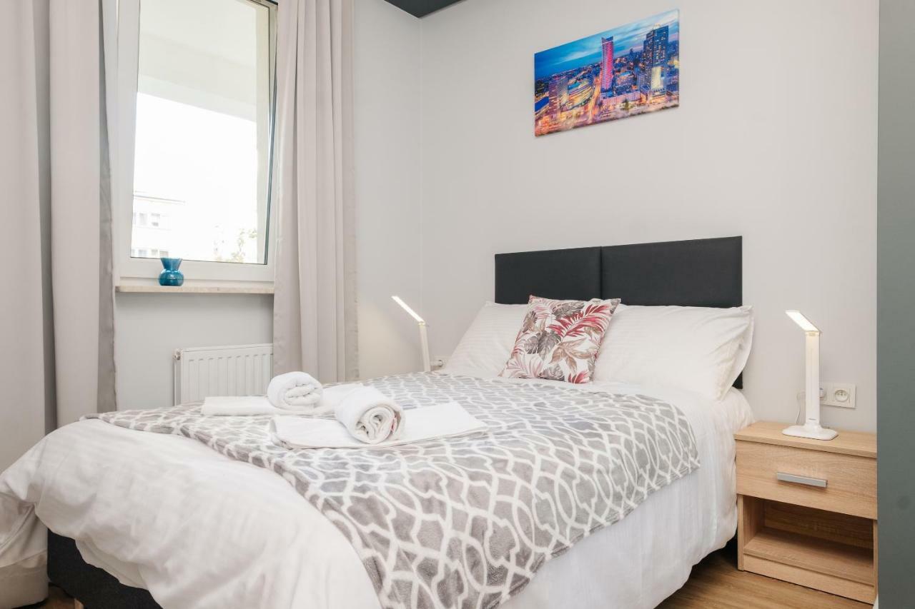 Stare Bielany 2-bedroom Apartment *