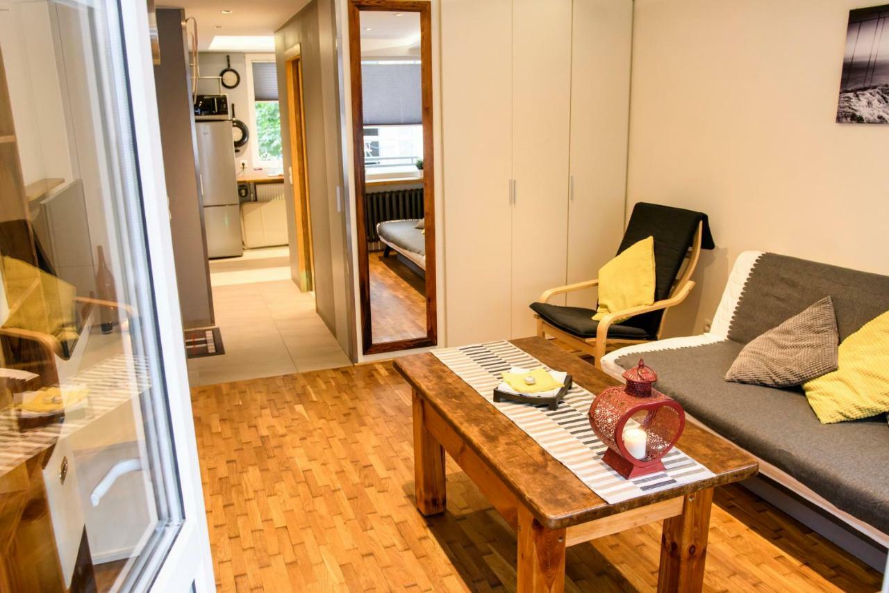 Chmielna Wood Lux Apartment Warsaw