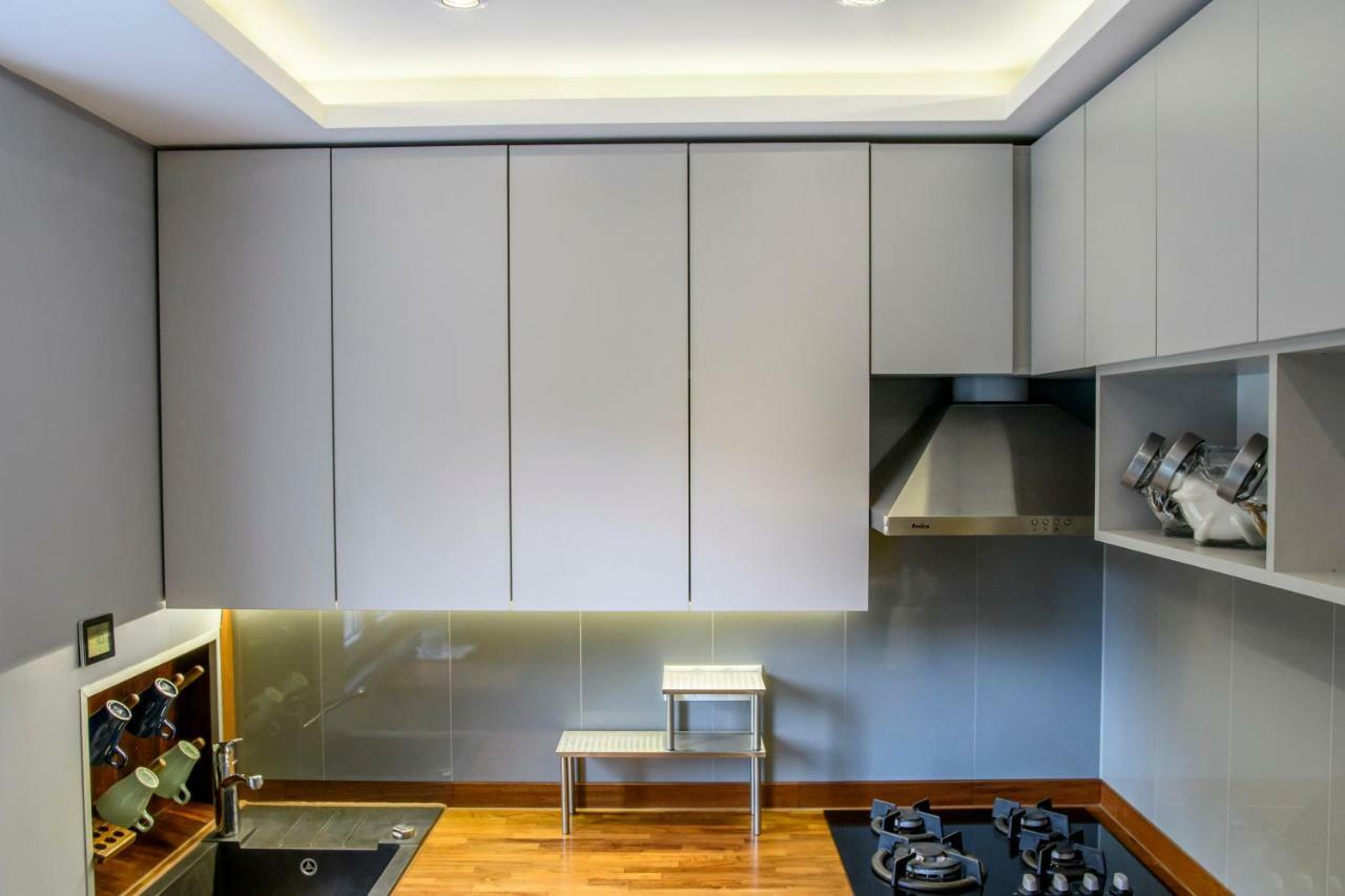 Apartment Chmielna Wood Lux *