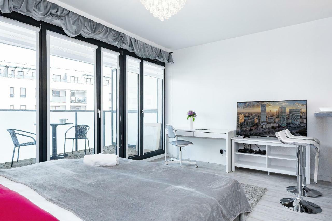 Moonlight2 By Renters Apartment *