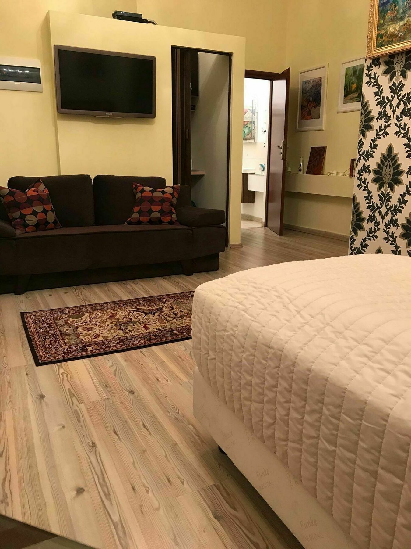Clicktheflat Palace Of Culture Art Apartment Warsaw