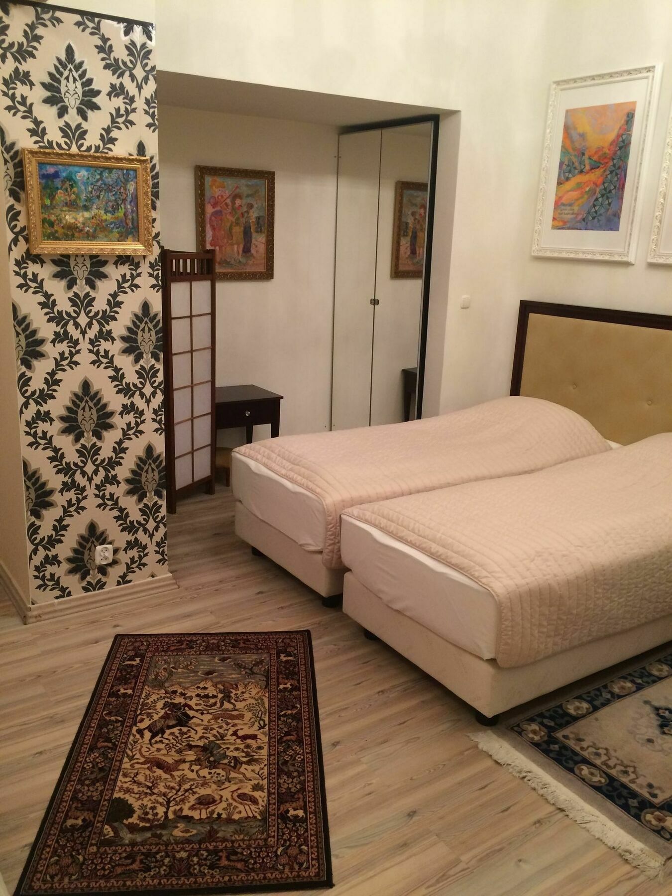 Clicktheflat Palace Of Culture Art Apartment *