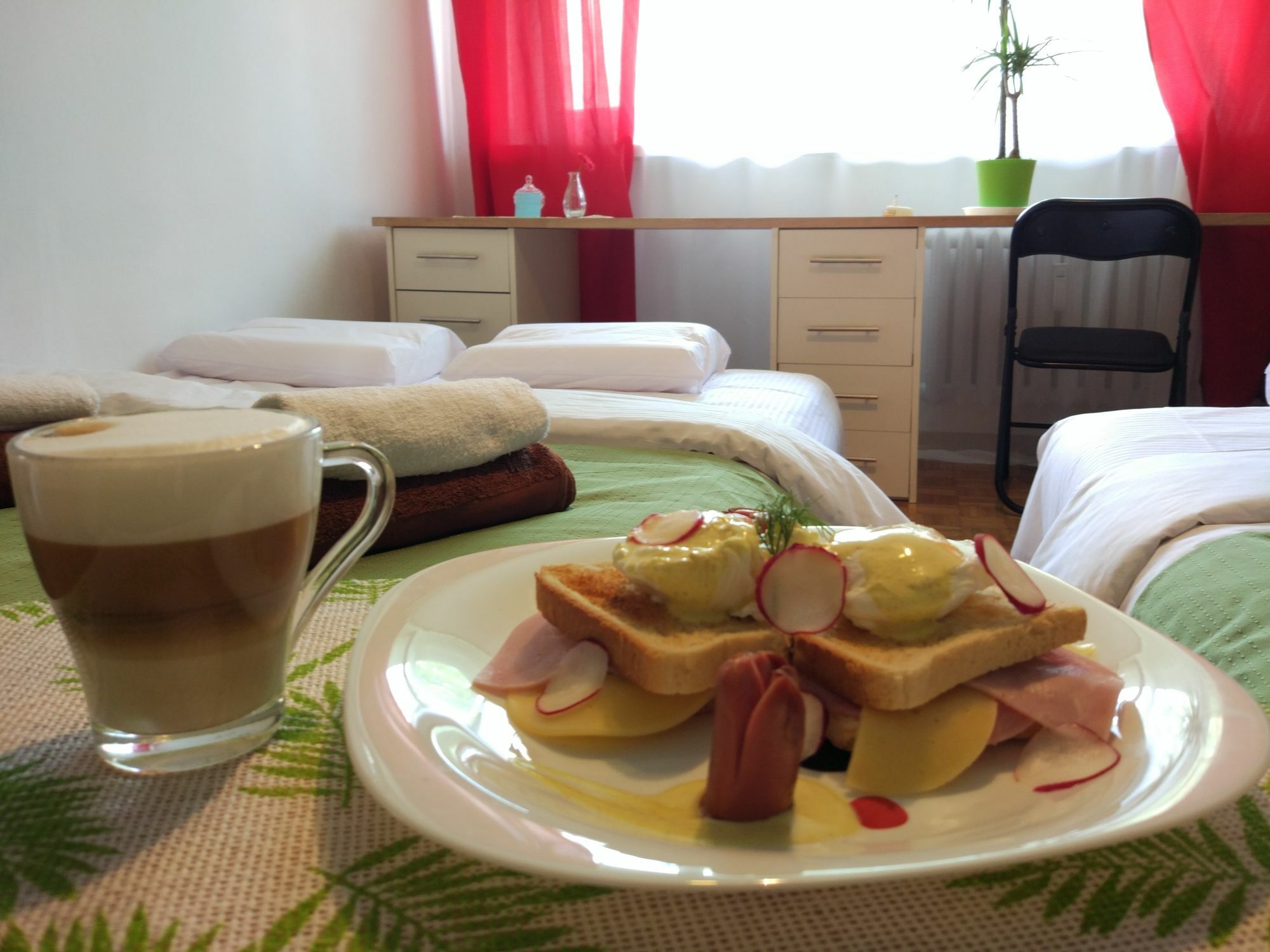 Hotel Sweet Emotion
