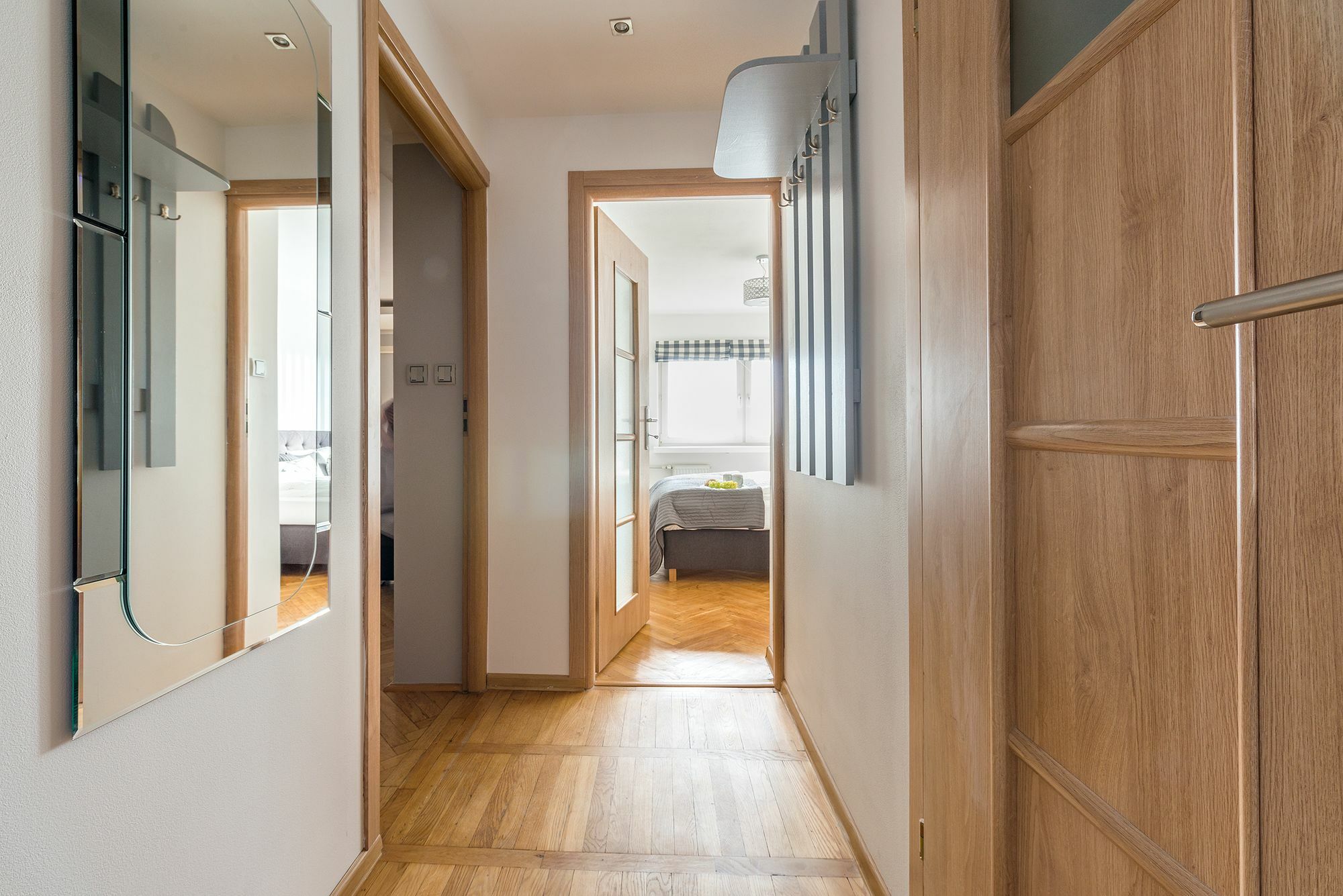 Shortstaypoland Chmielna Apartment *