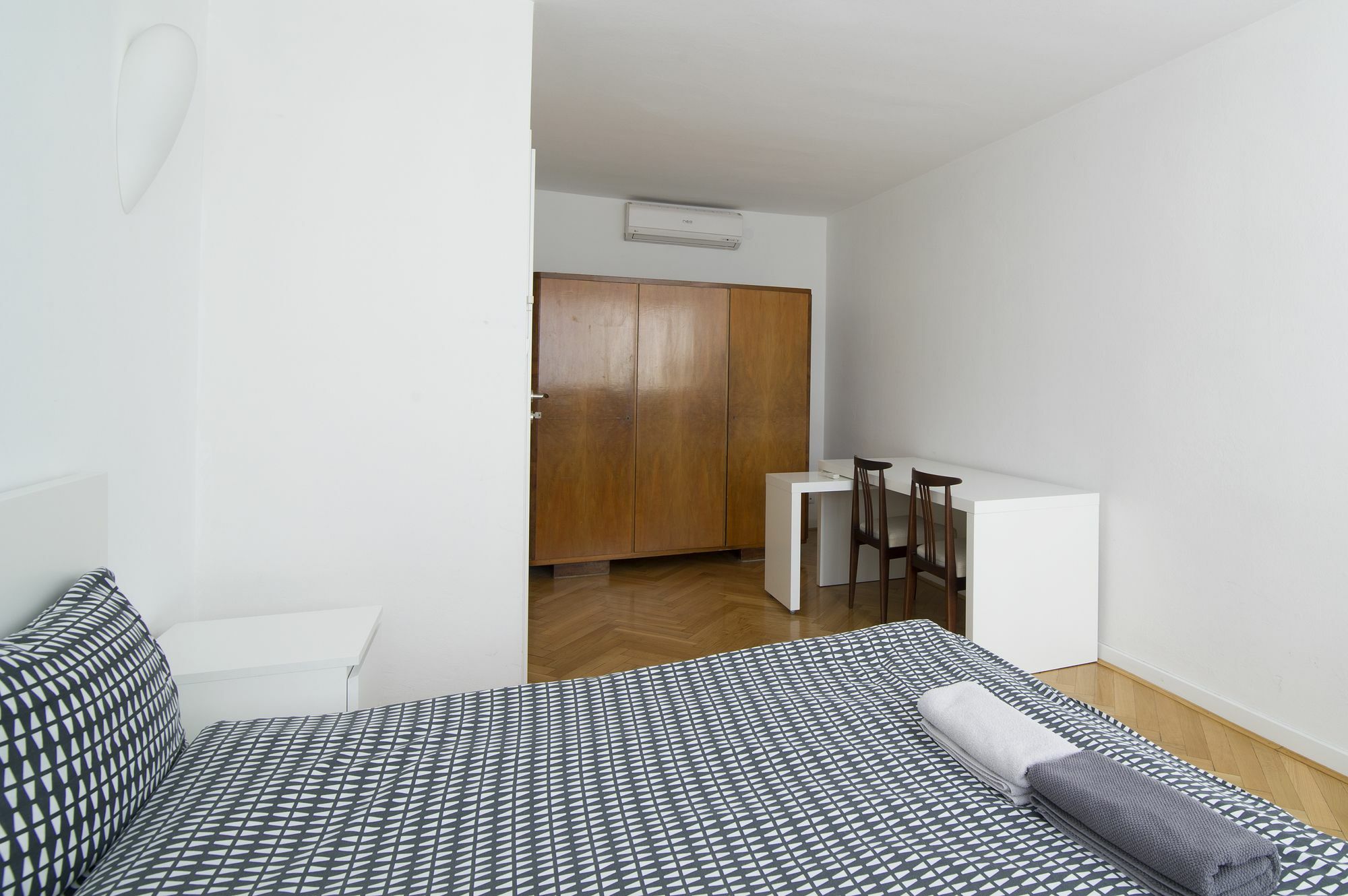 Goodnight Warsaw Apartments - Kredytowa 2 *