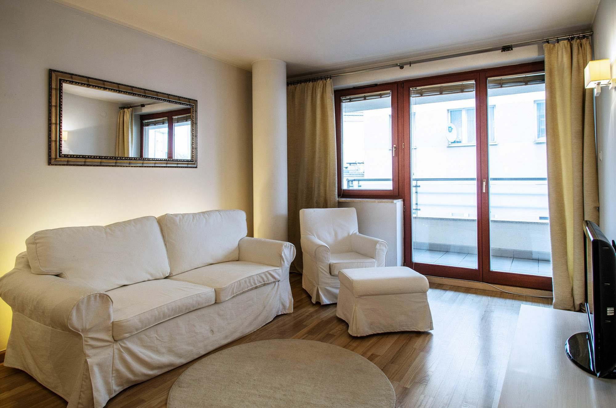 Royal Szucha Apartment *