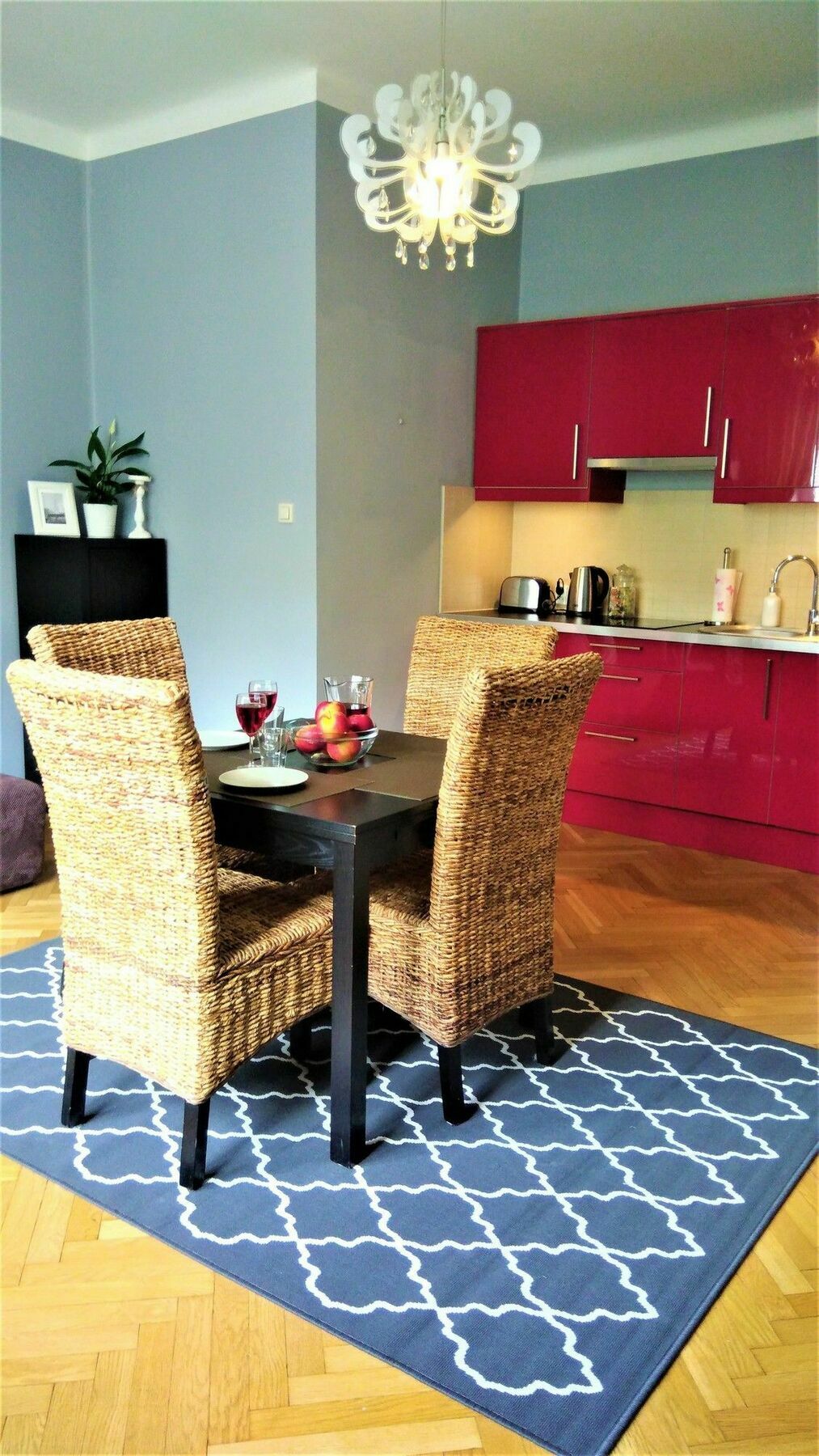 Stars Center By Renters *