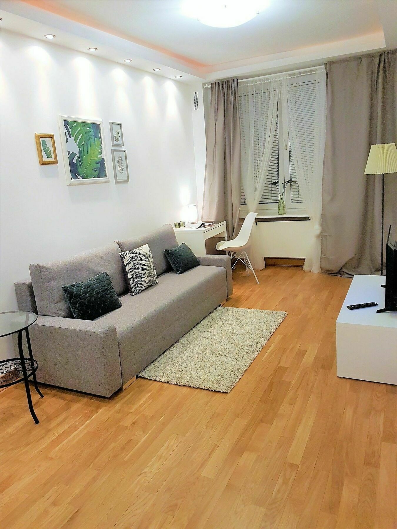 Stars Center By Renters