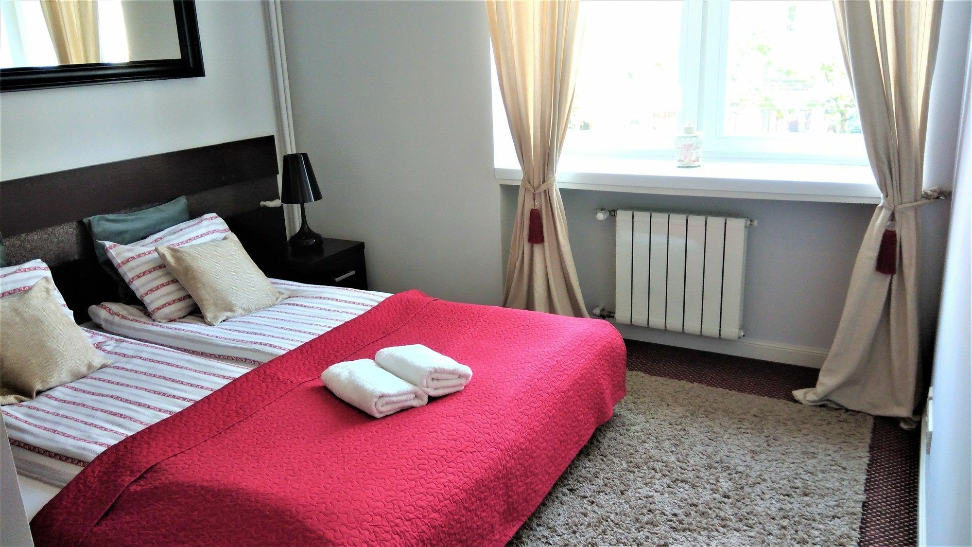 Stars Center By Renters