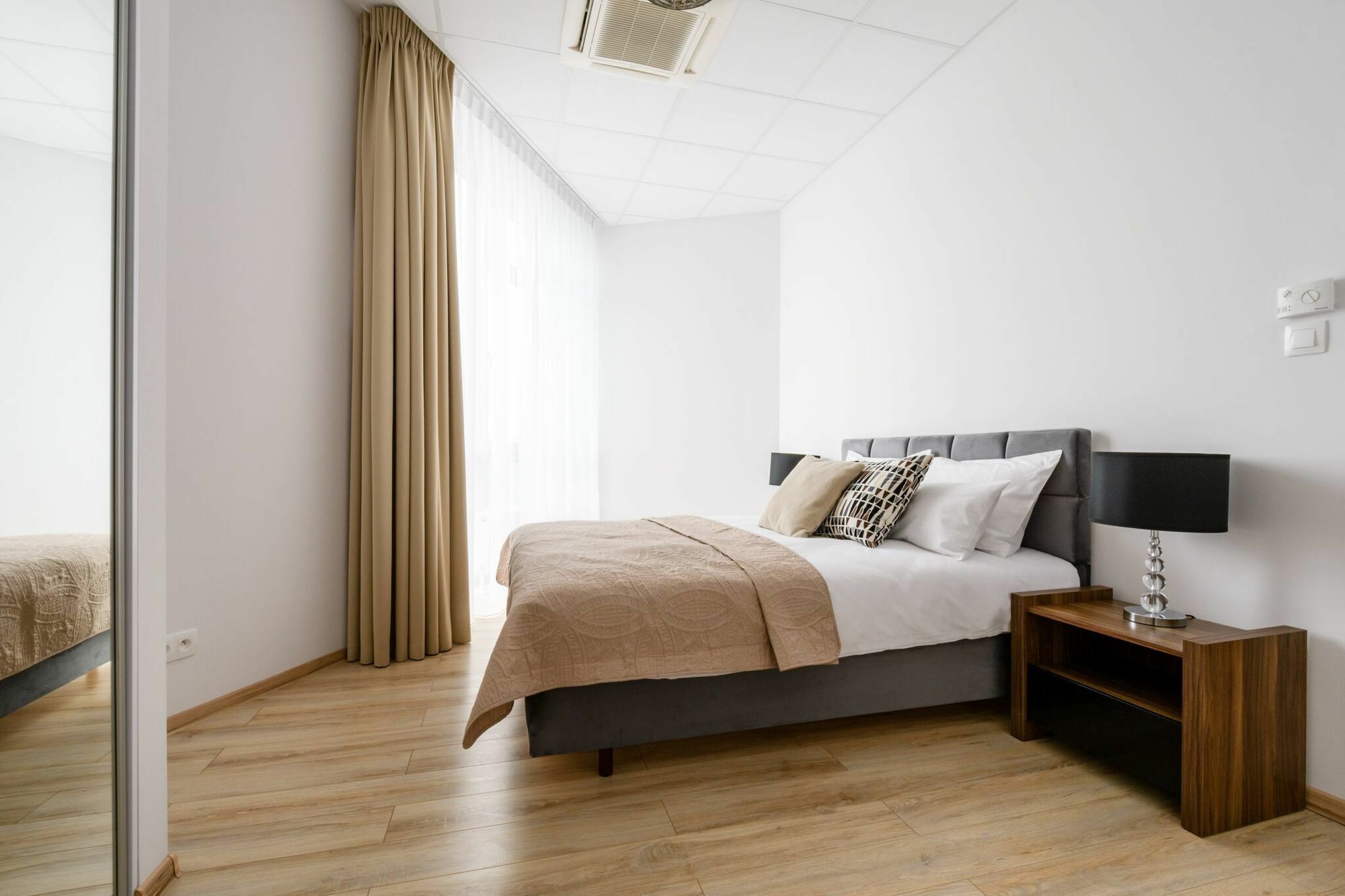 Jerozolimskie Aparthotel 3*
