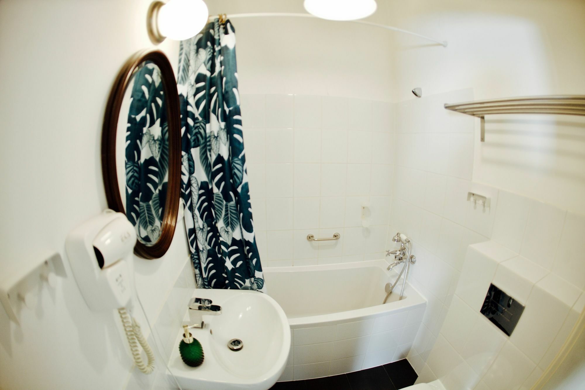 Bed & Breakfast 4th Floor