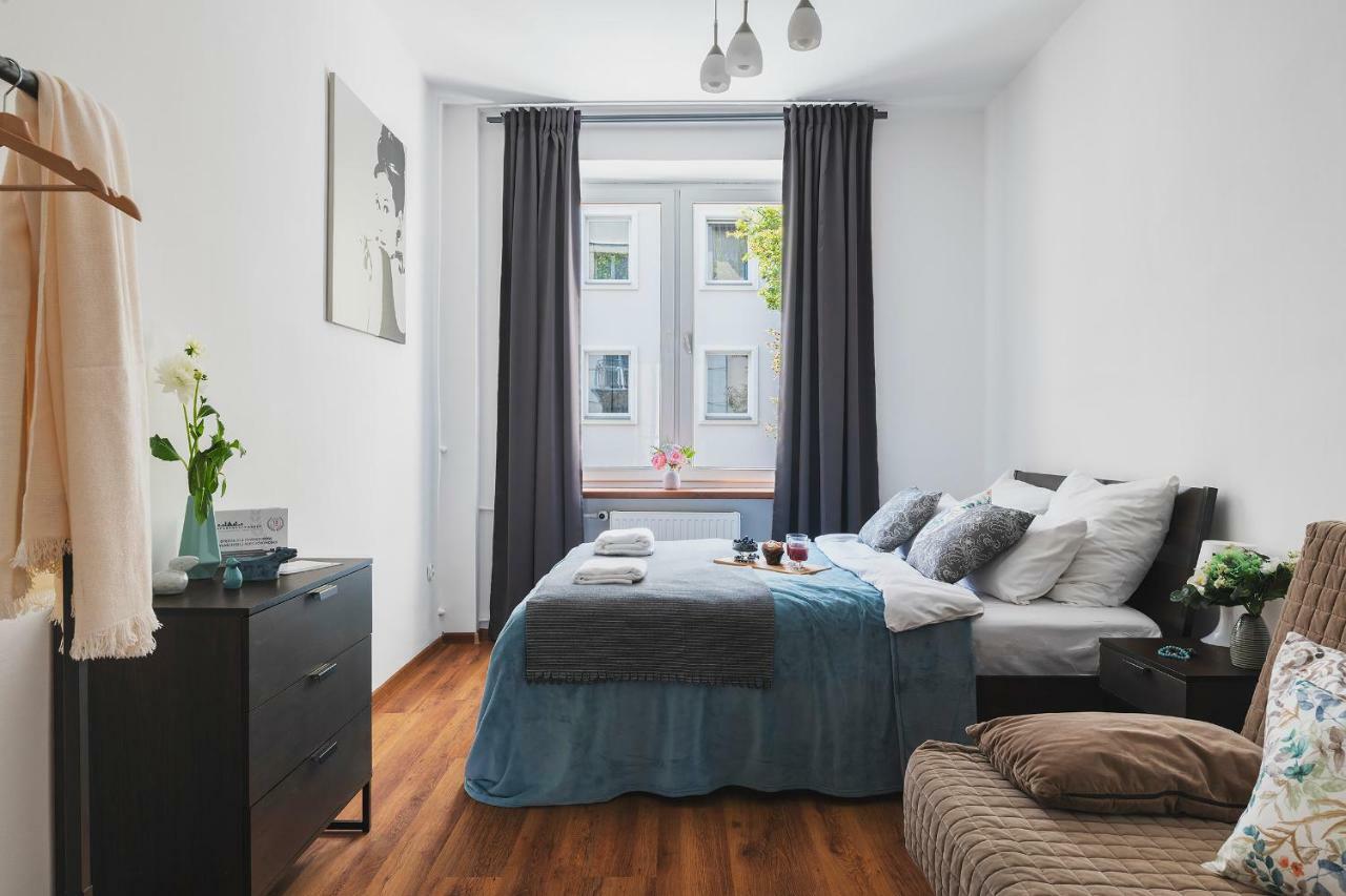 Apartment Sandomierska P&o Warsaw