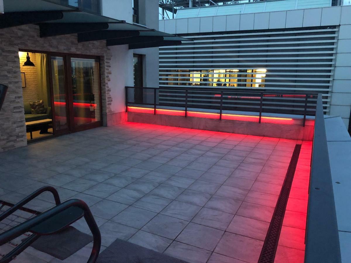 Apartment Exclusive With Gym And Sauna *