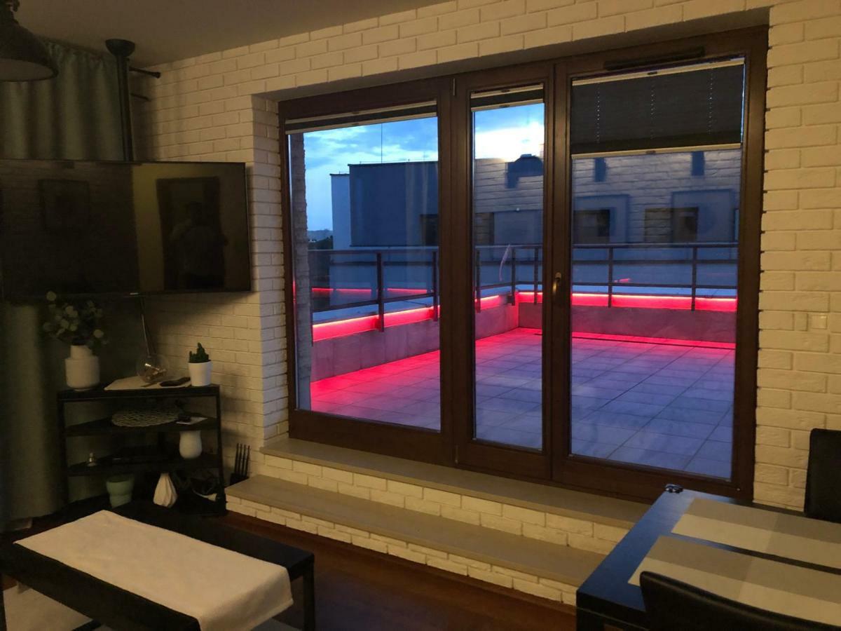 Exclusive With Gym And Sauna