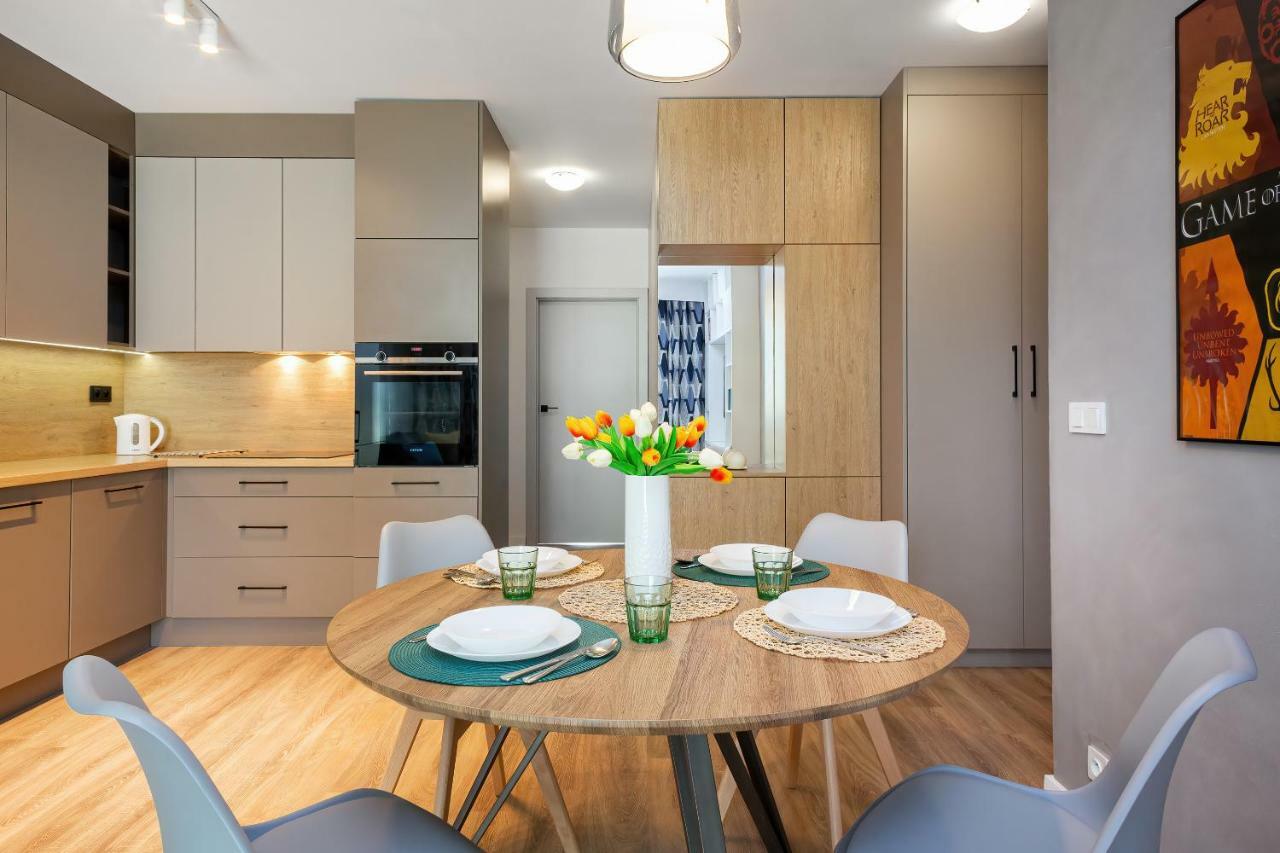 Apartment Fort Wola By Renters *