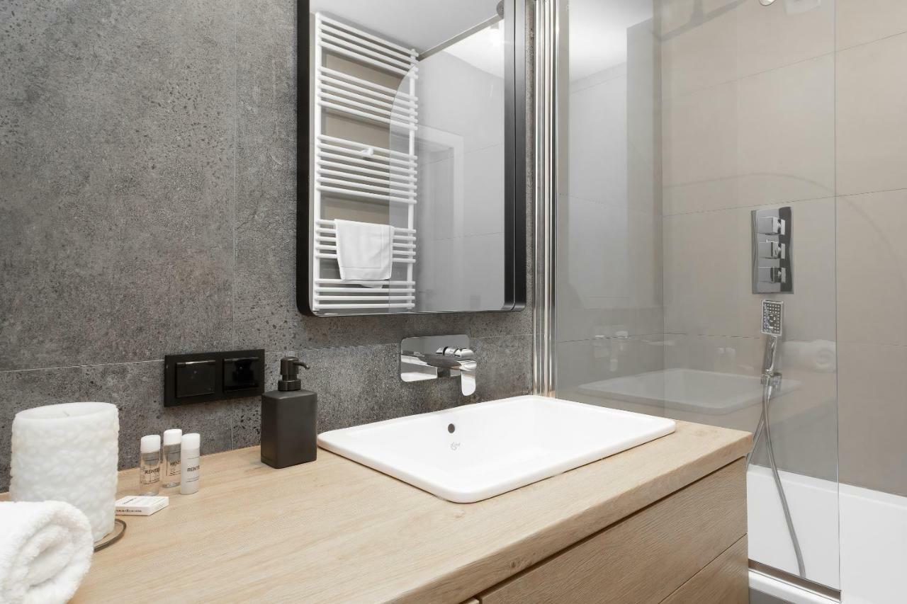 Apartment Fort Wola By Renters