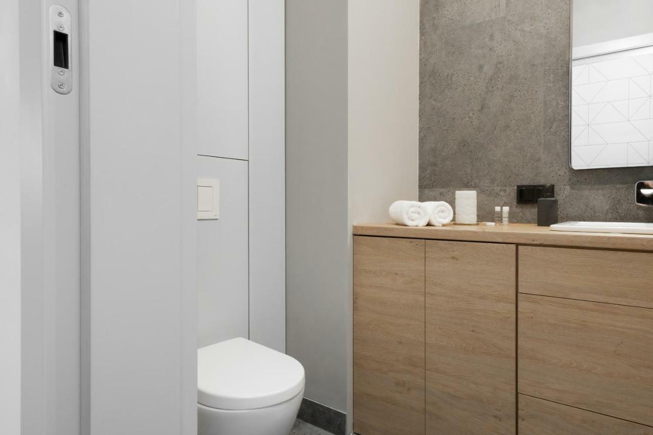 Apartment Fort Wola By Renters *