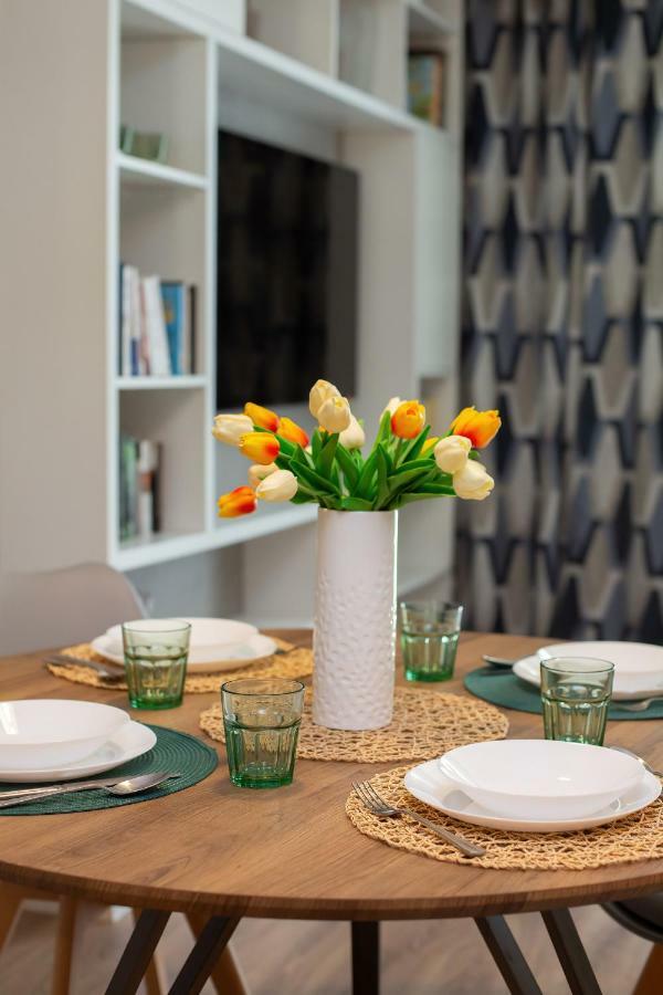 Fort Wola By Renters Apartment