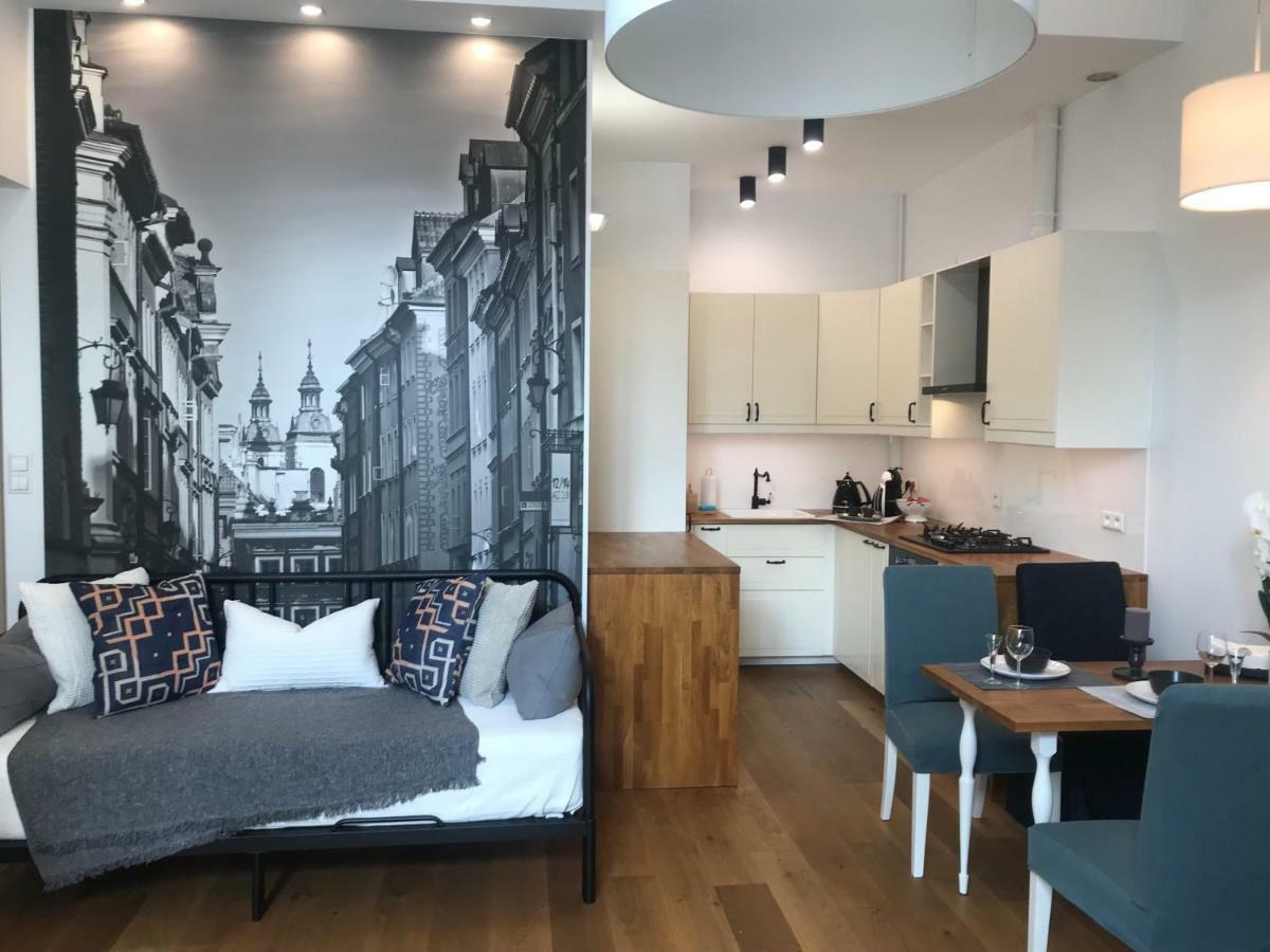 Apartment Stare Miasto Dluga 42