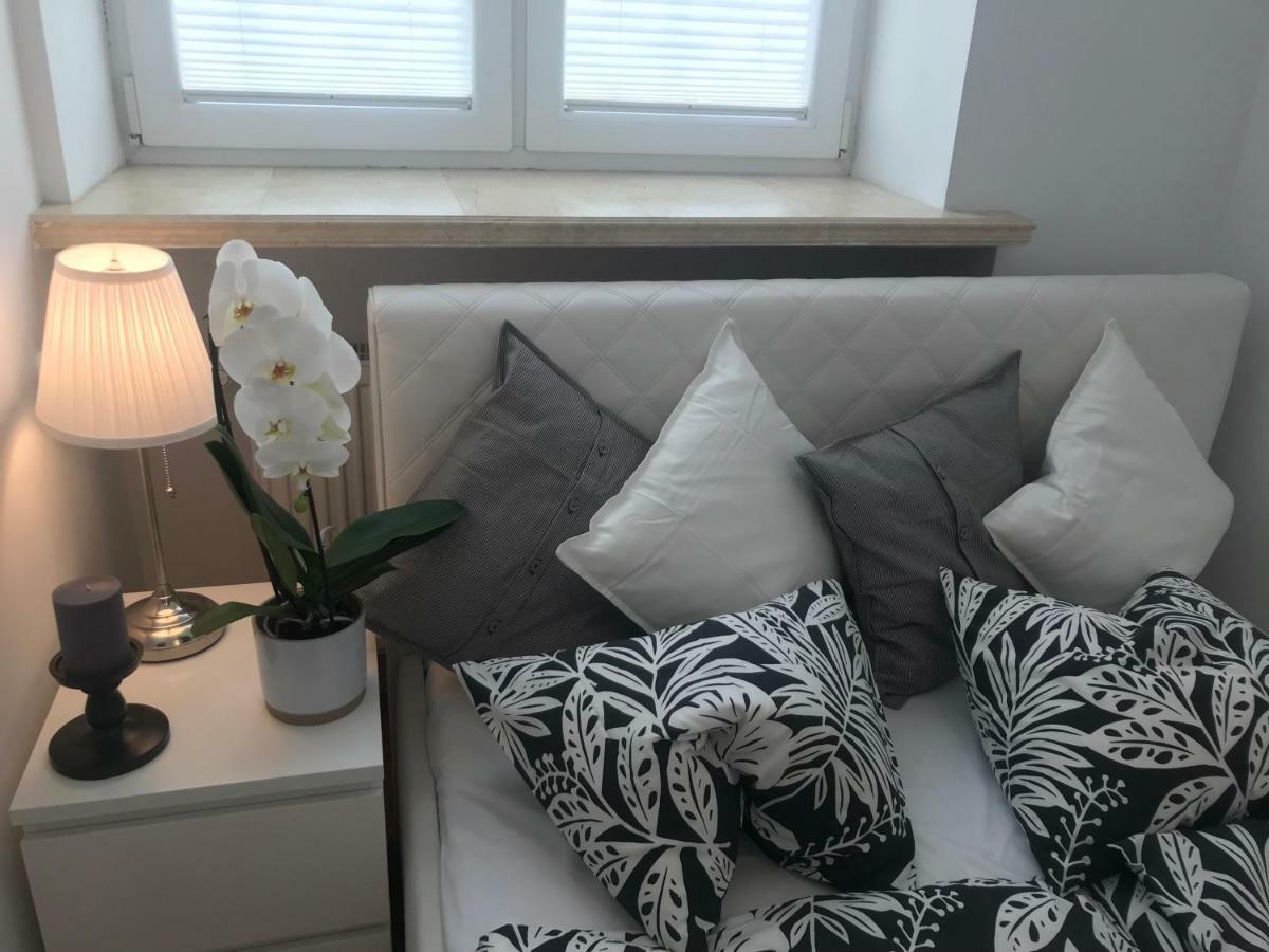 Apartment Stare Miasto Dluga 42 Warsaw