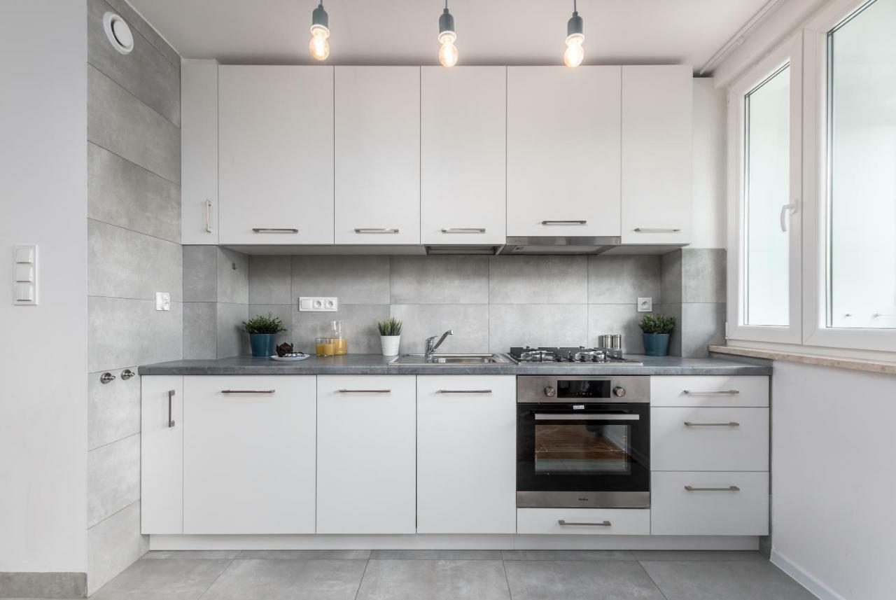 Solec 79 By Renters