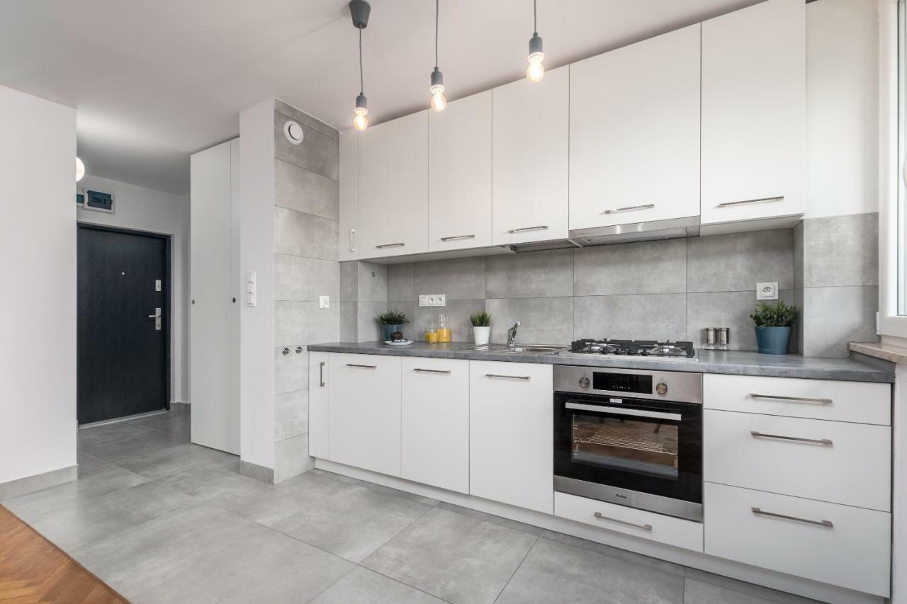 Apartment Solec 79 By Renters *