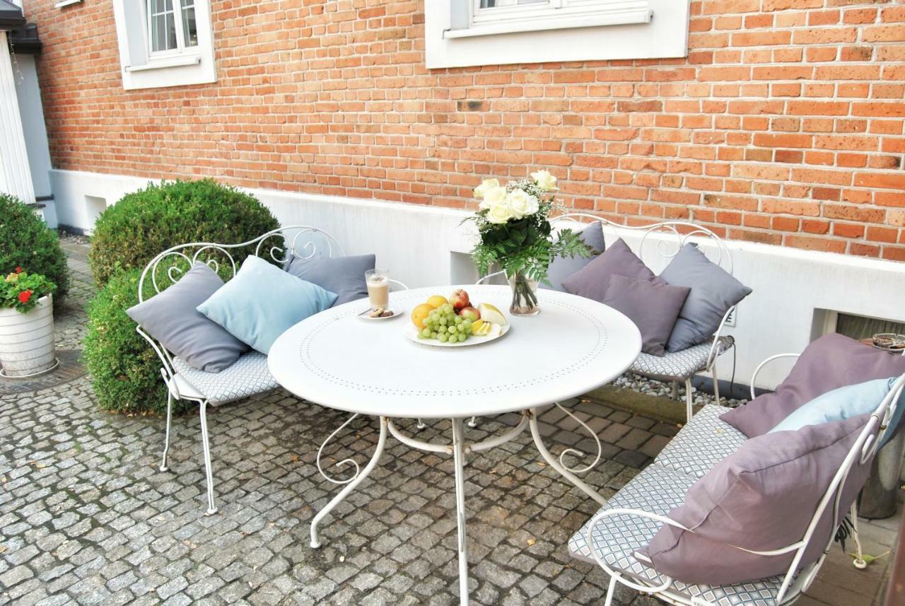Bed & Breakfast American House Hennela 2*
