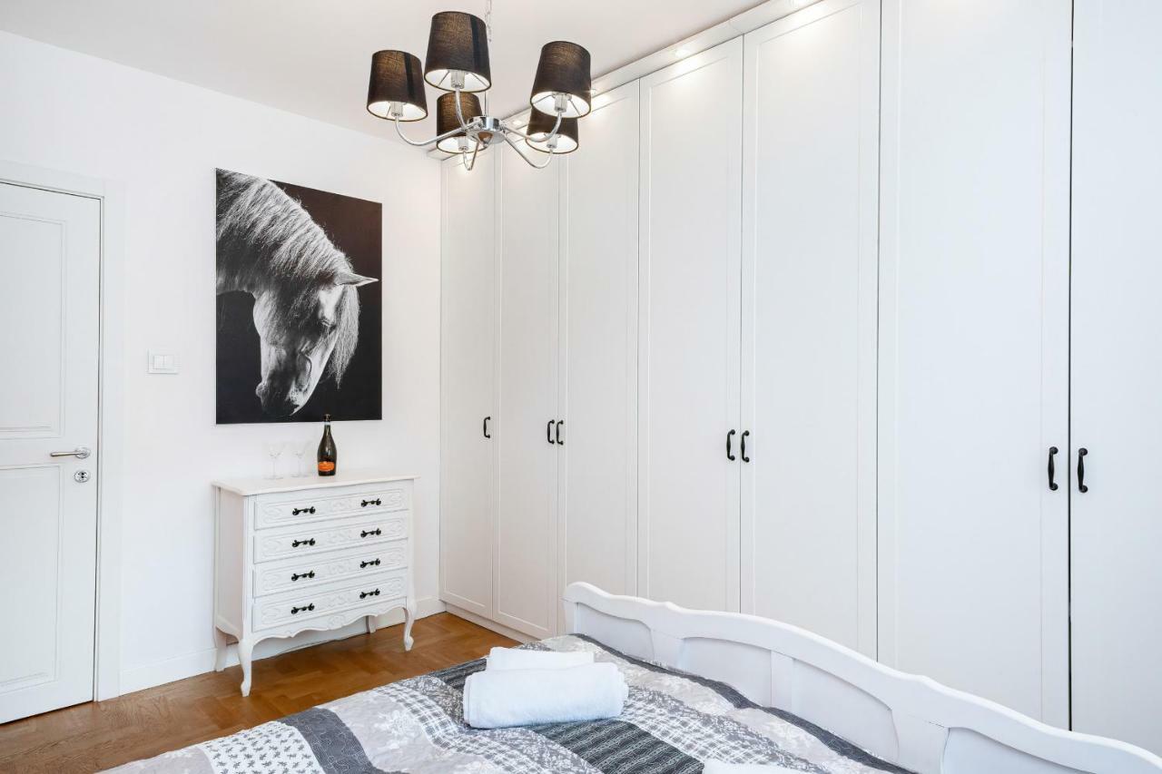 Nowolipie By Renters Apartment *