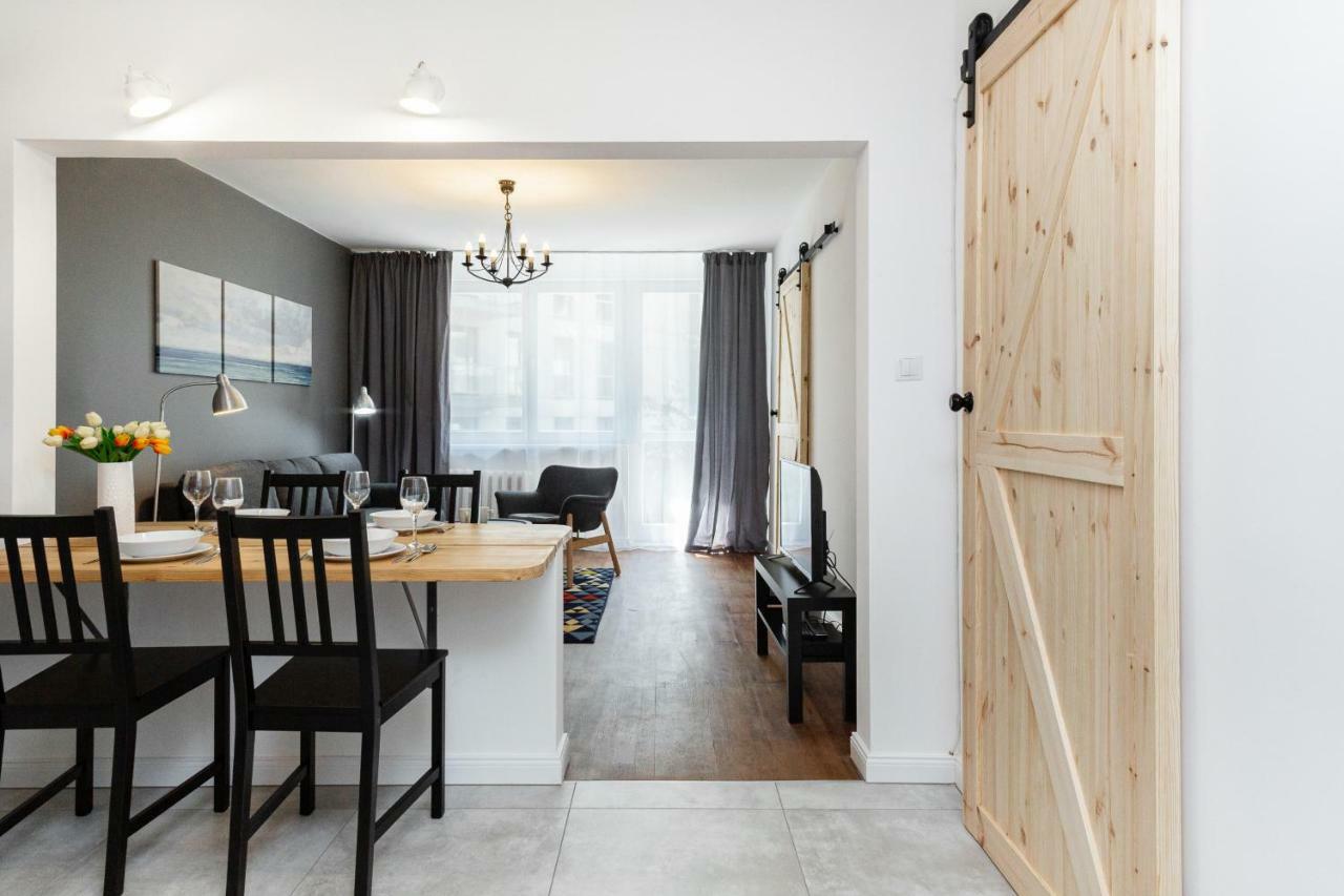 First By Renters Apartment *