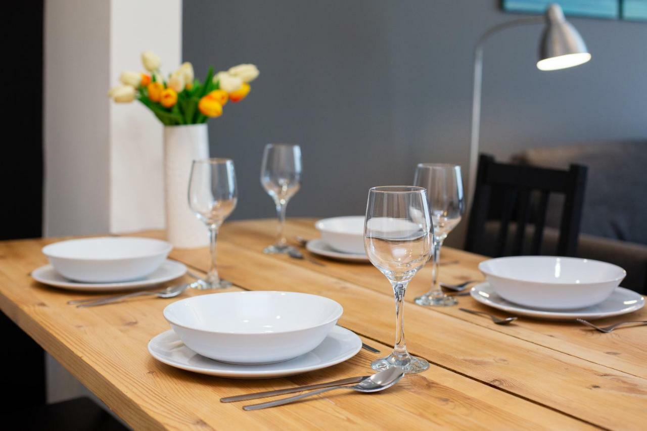 First By Renters Apartment *