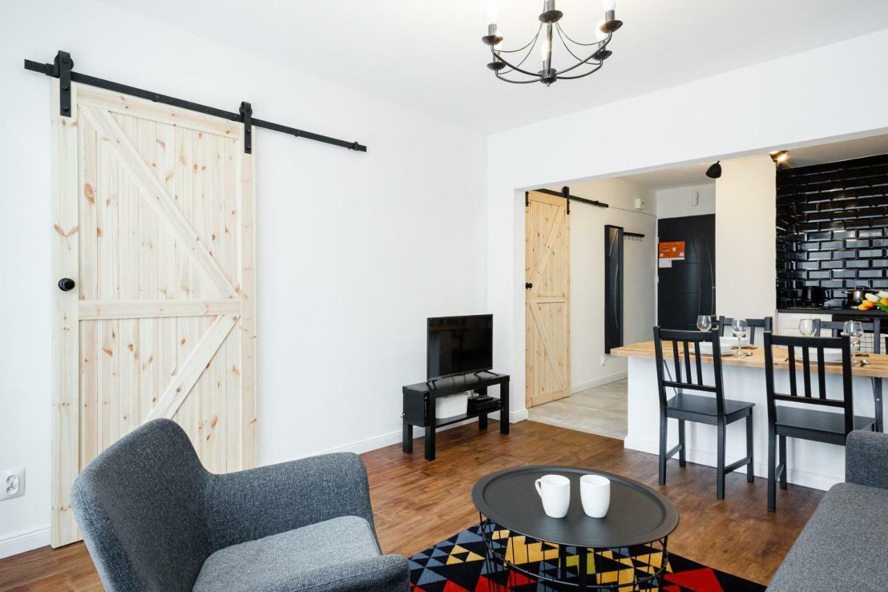 Apartment First By Renters