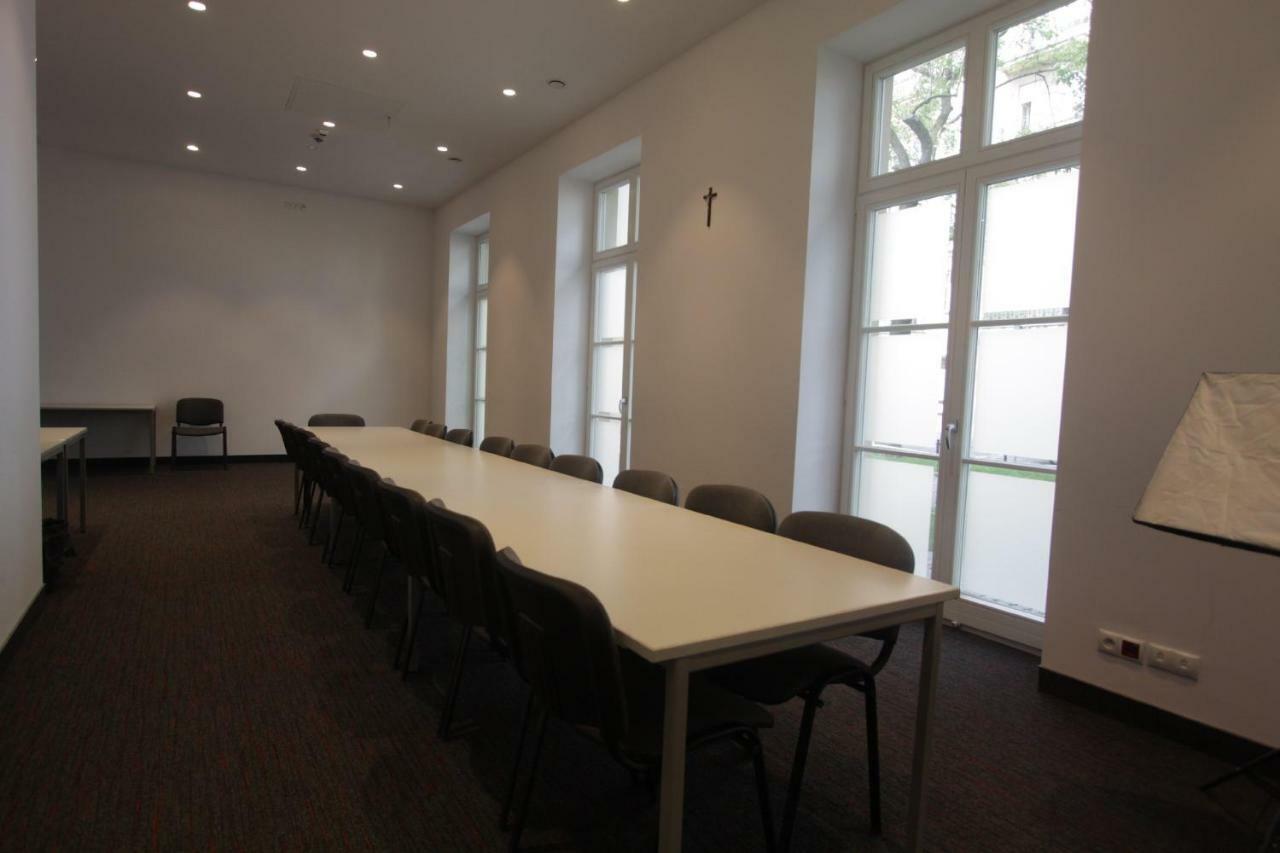 Dom Pomocy Studentom Hostel Warsaw
