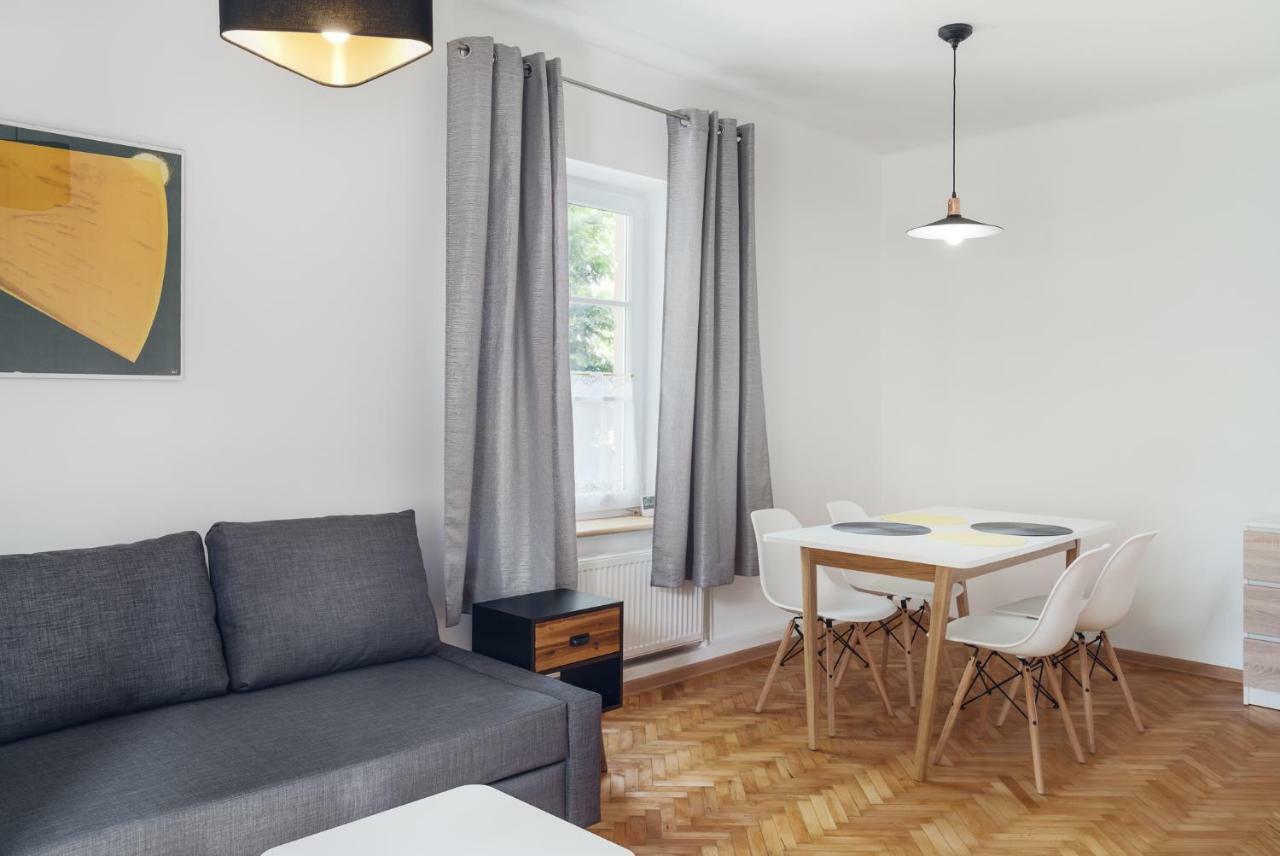 Evva & Peppe Old Town Flat Apartment