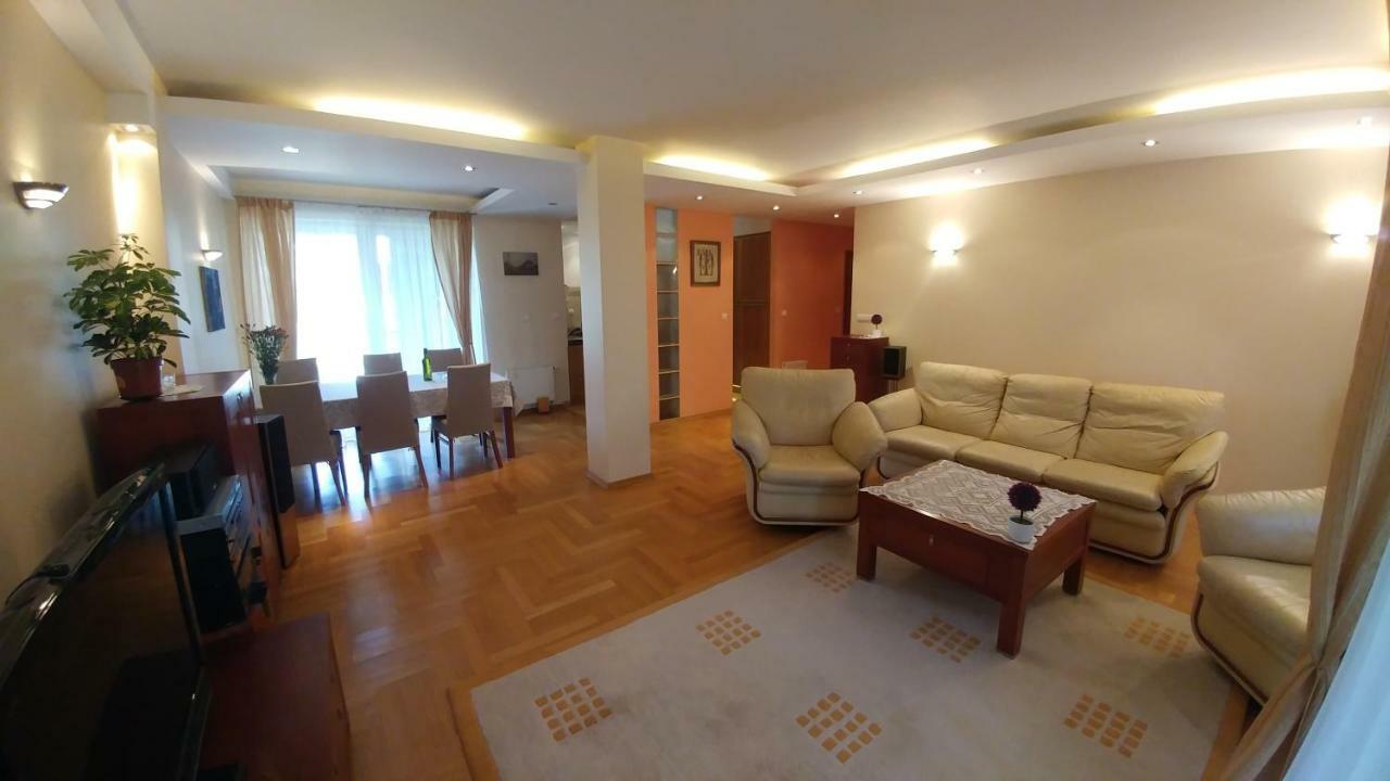 Apartament Rezydencja Wloska Apartment Warschau