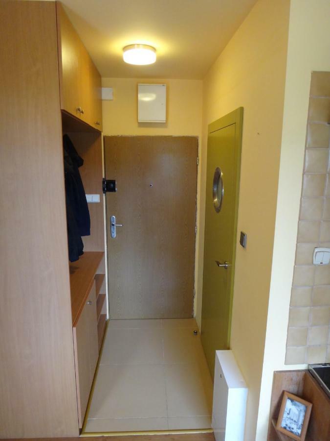 Metro Kabaty Apartment Warsaw