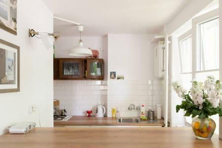 Apartament Pod Rozowa Swinka Apartment Warsaw
