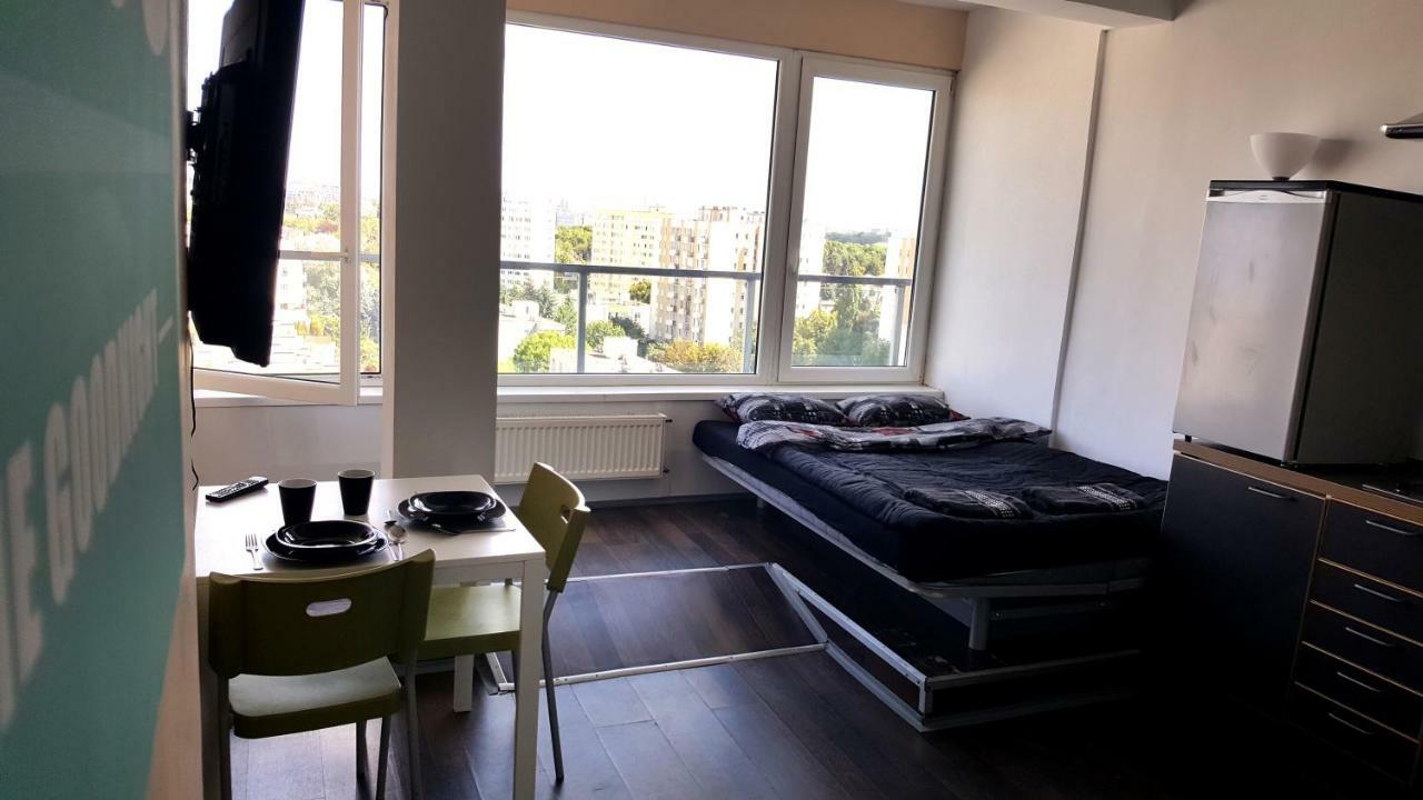 Apartment Walk Distance To Mokotow Business Park