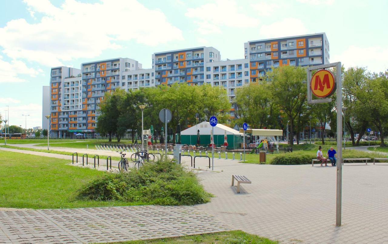 Apartamento Metro Slodowiec, Free Parking Zeromskiego 1 Cmkp- 5 Min Varsóvia