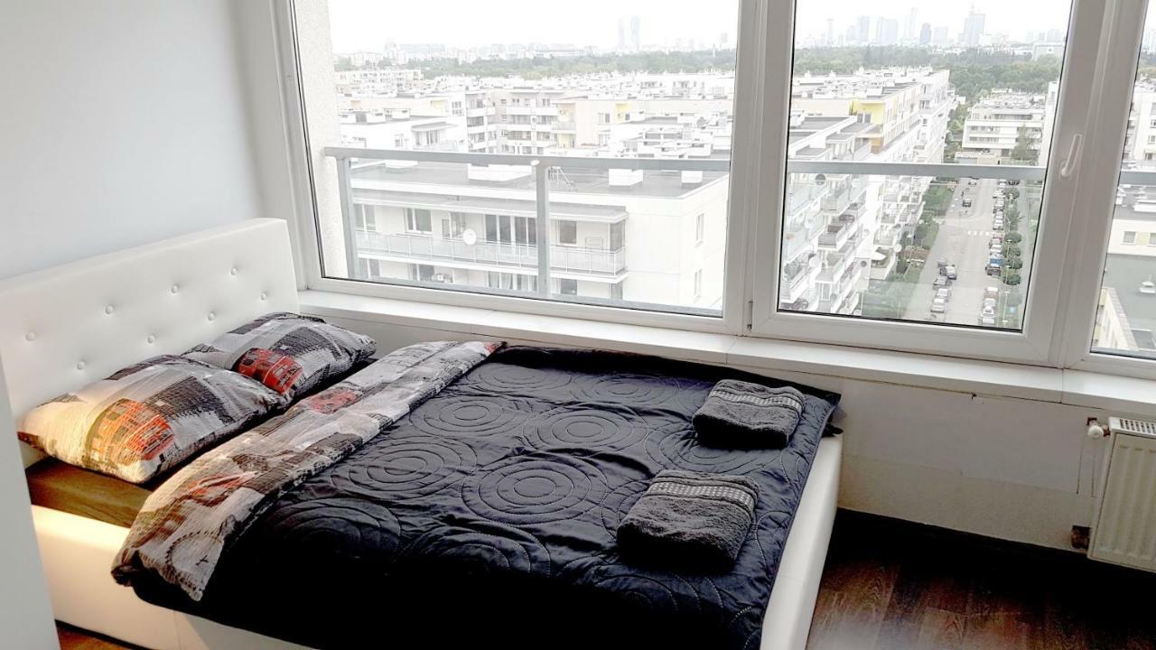 Walk Distance To Mokotow Business Park * Warschau