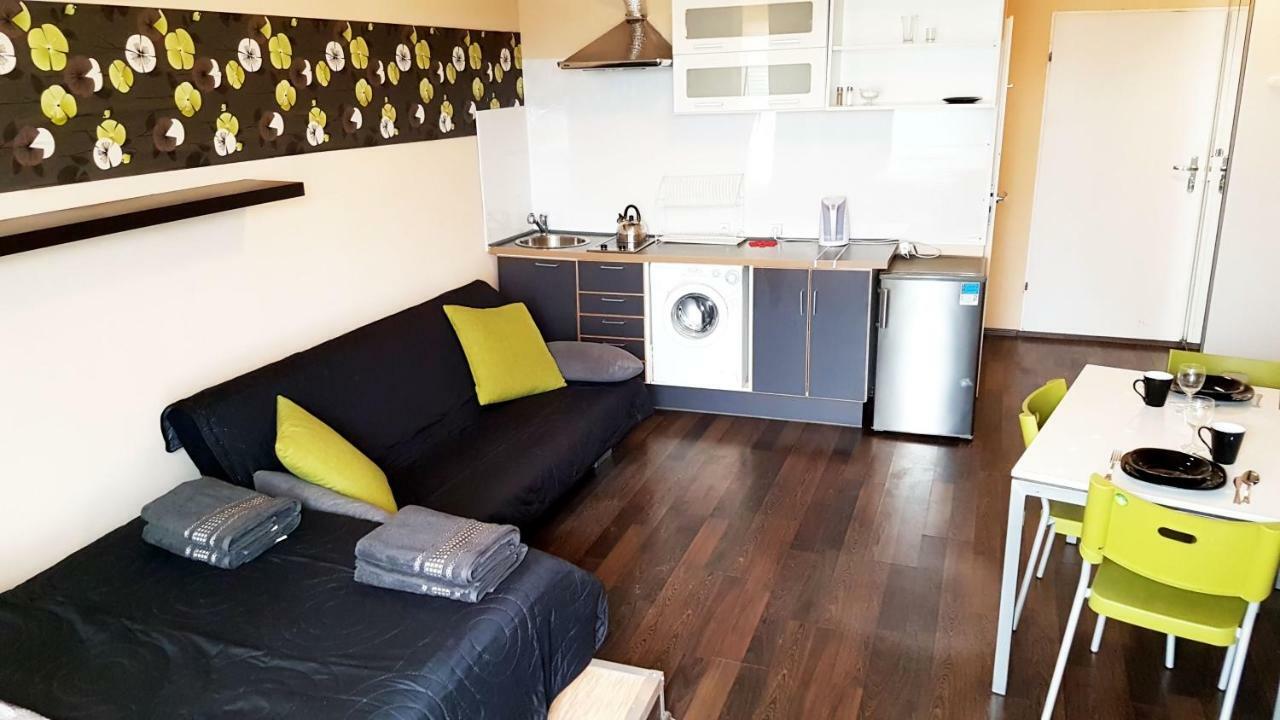 Walk Distance To Mokotow Business Park Warschau
