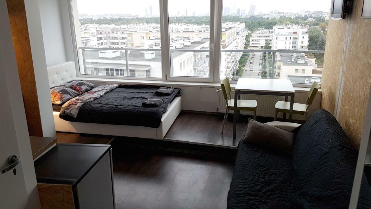 Walk Distance To Mokotow Business Park Apartment