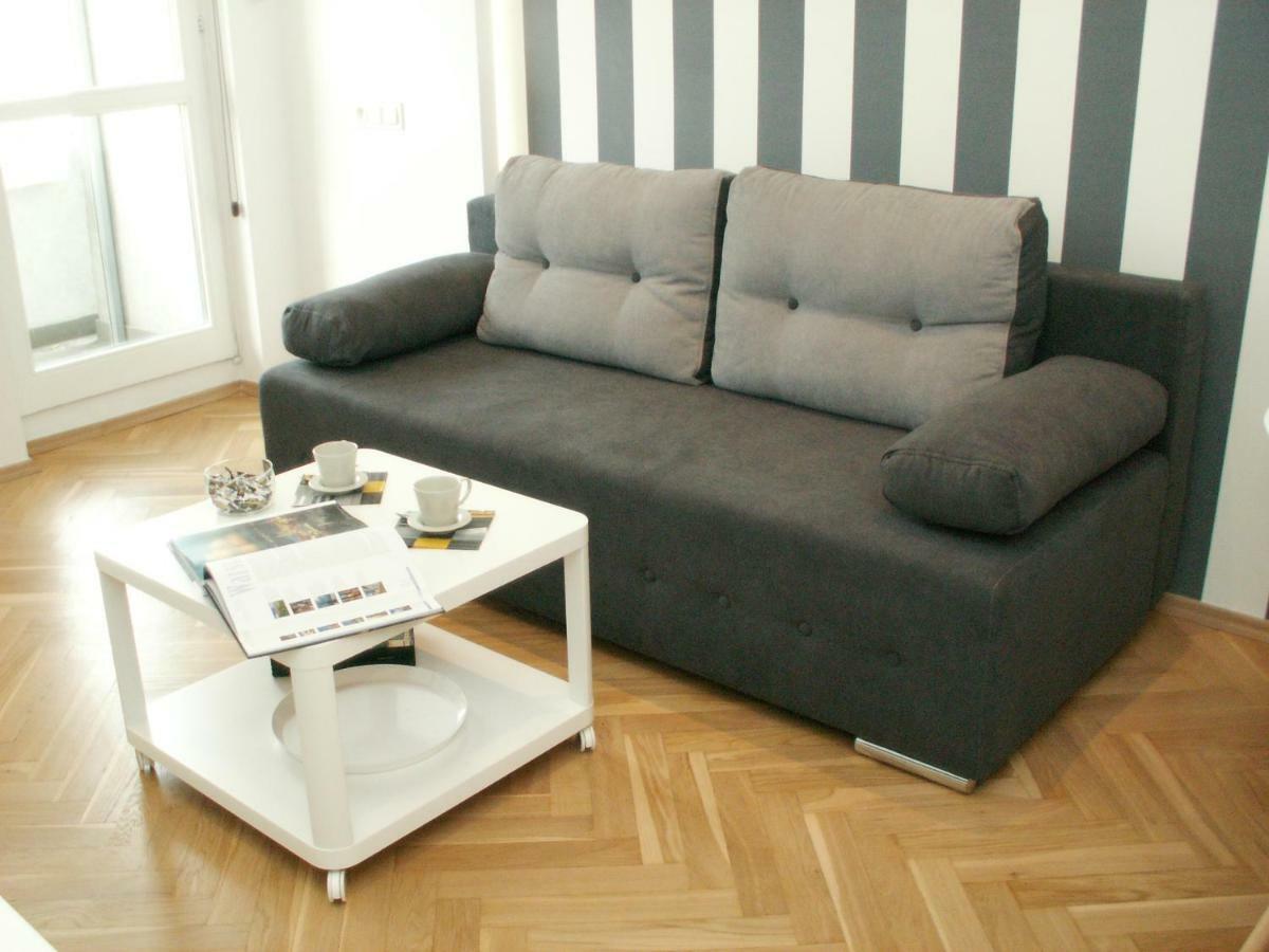 Old Town Grand Theatre Apartment