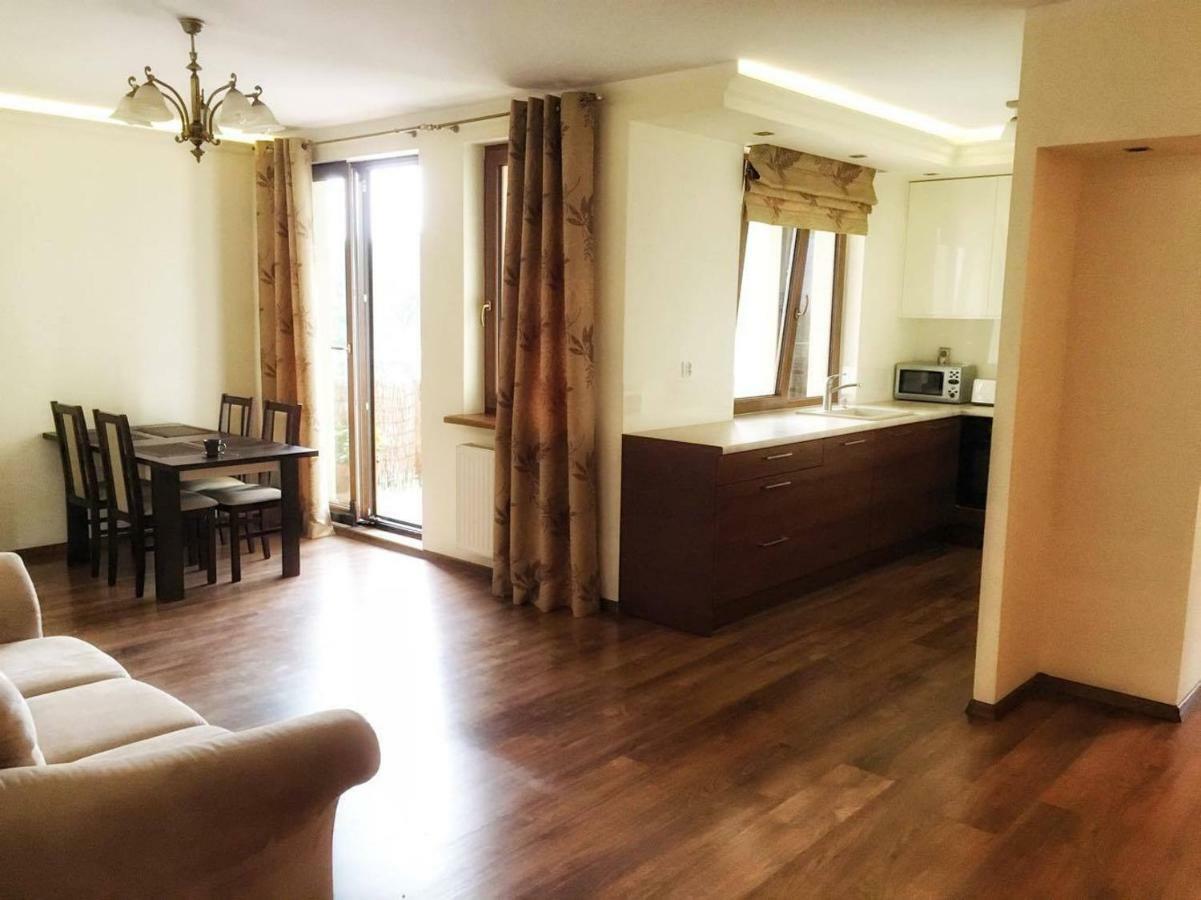 Apartament Vincent Metro 83 M2 *