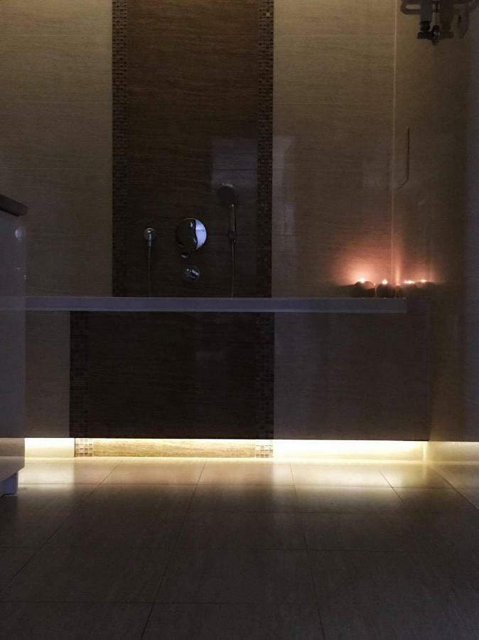 Apartment Apartament Vincent Metro 83 M2 *