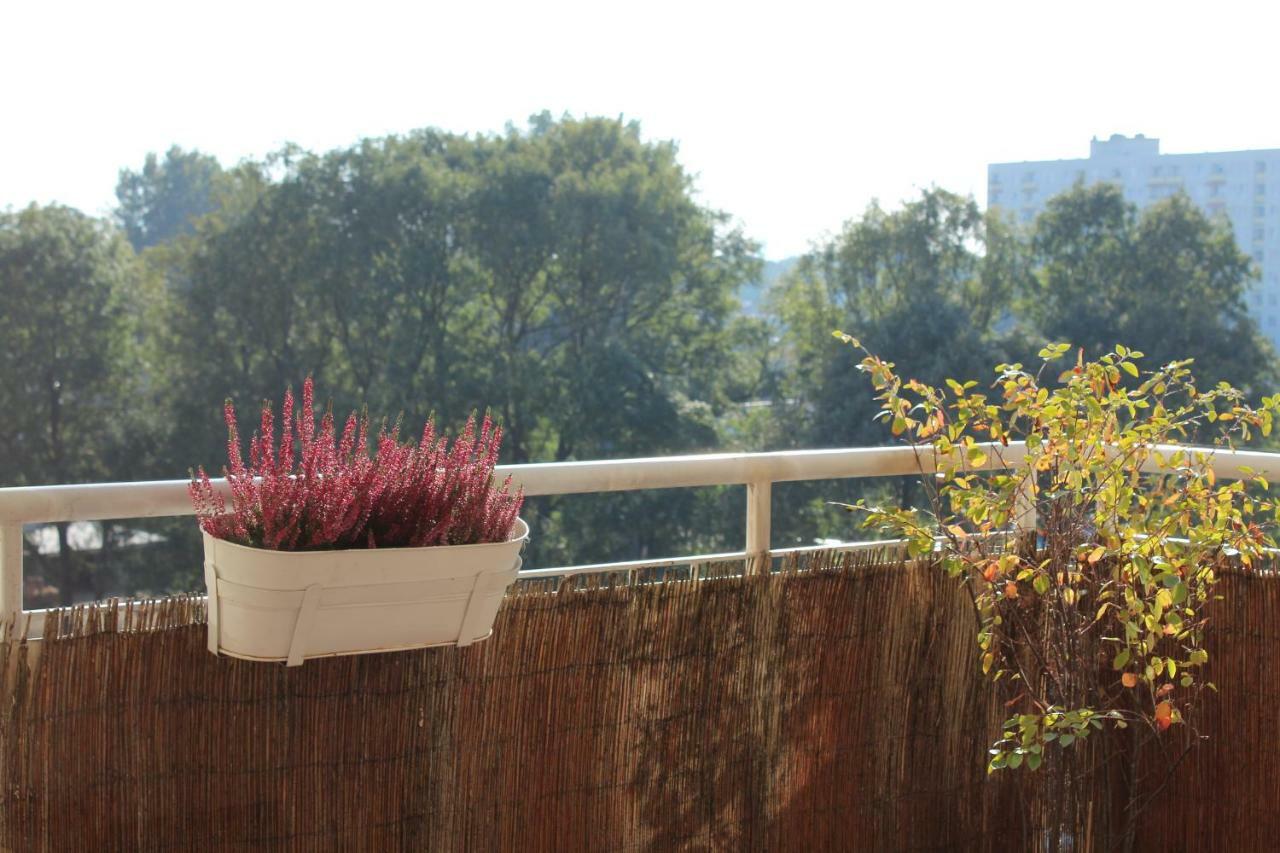 Apartment Apartament Vincent Metro 83 M2