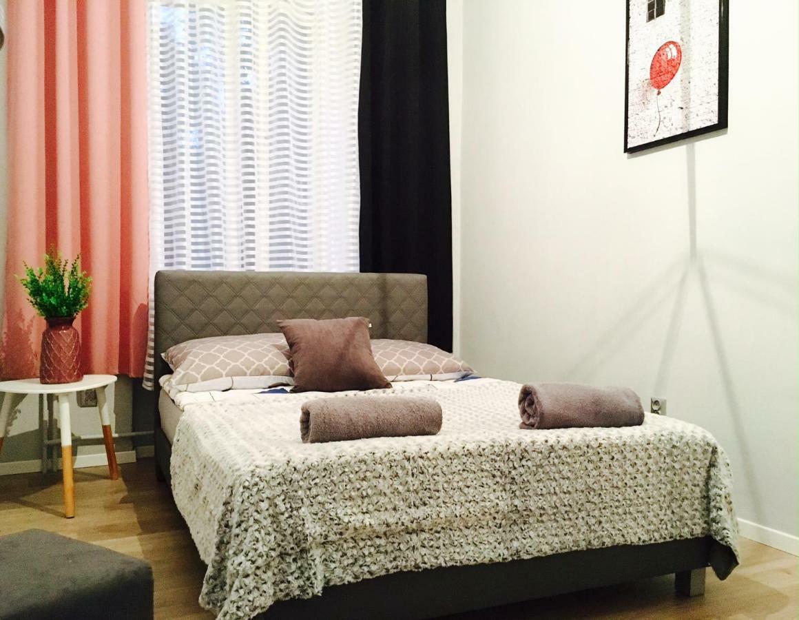 Clicktheflat Wspolna Apartment