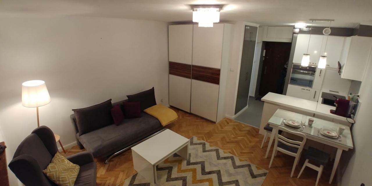 Ogrodowa Small Apartament *