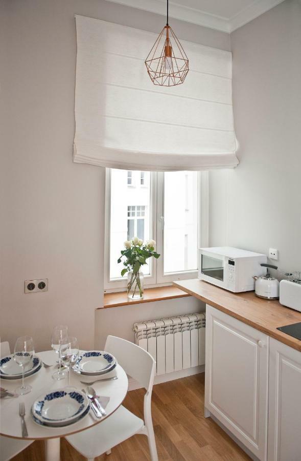 Piano Apartment *