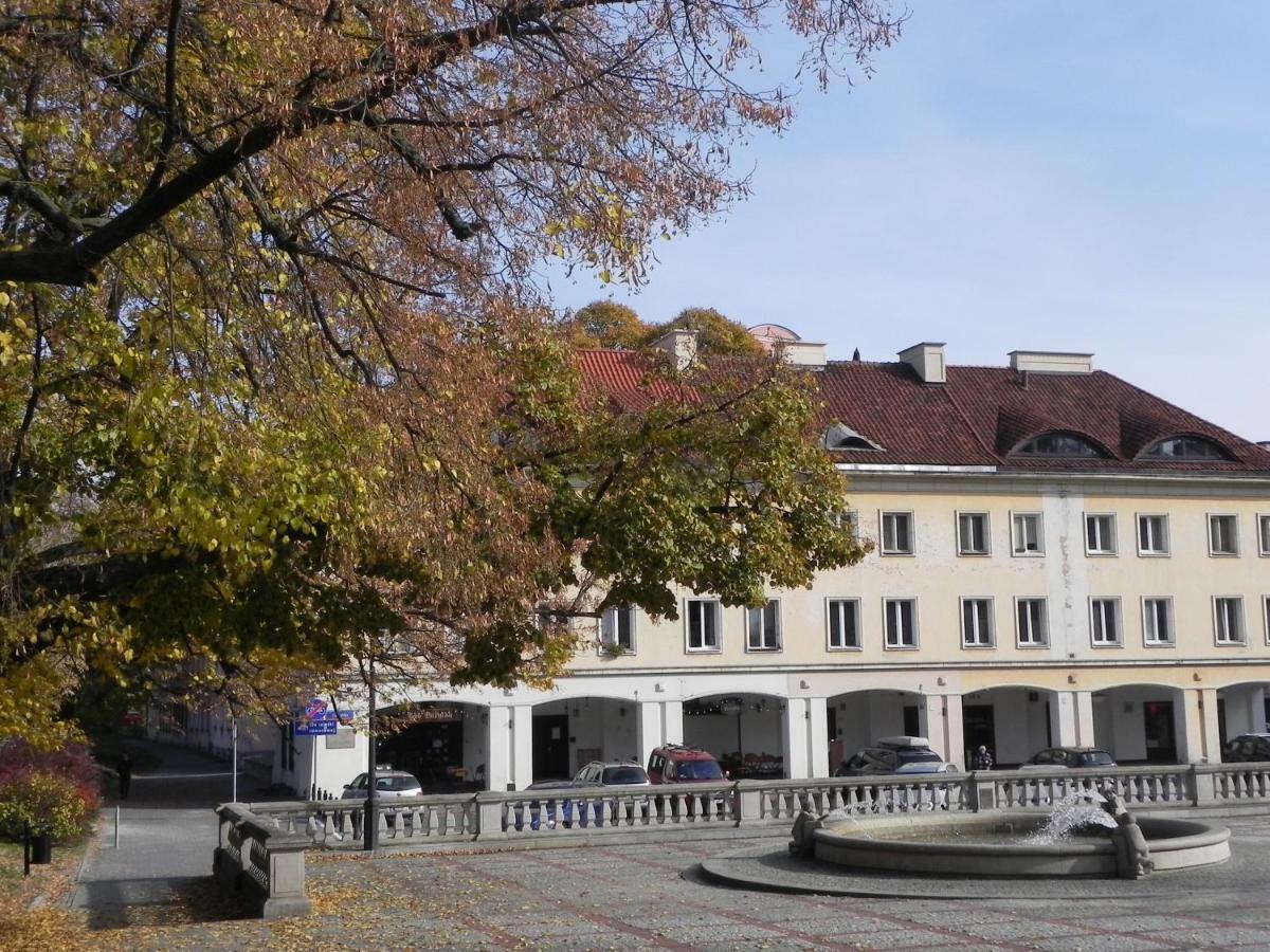 Apartment Mariensztat - View Over The Square